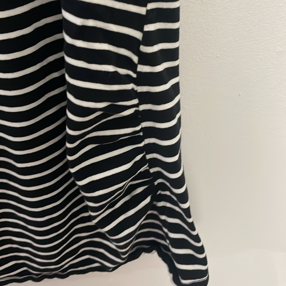 Black and White Striped Maternity Tank Top XL - Picture 4 of 6